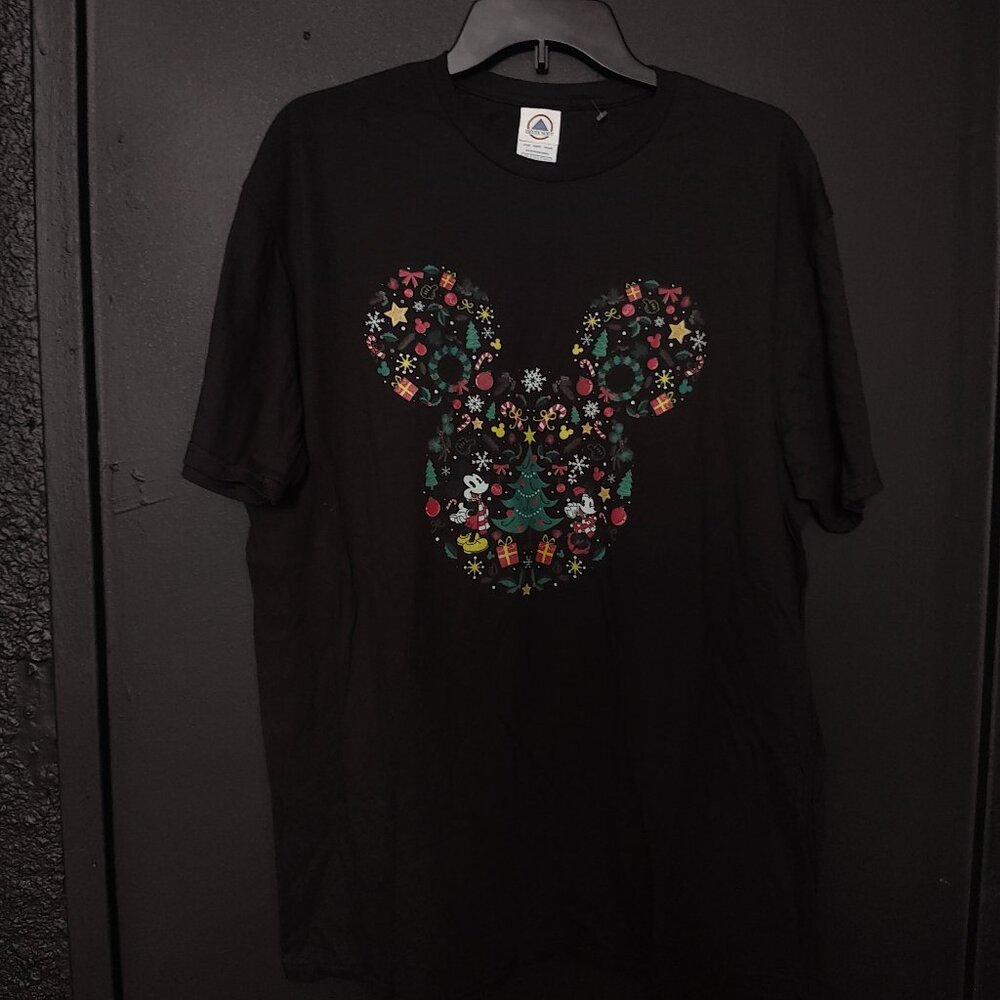 Disney Mickey Mouse Christmas Holiday T-Shirt Size XL Black New Without Tags